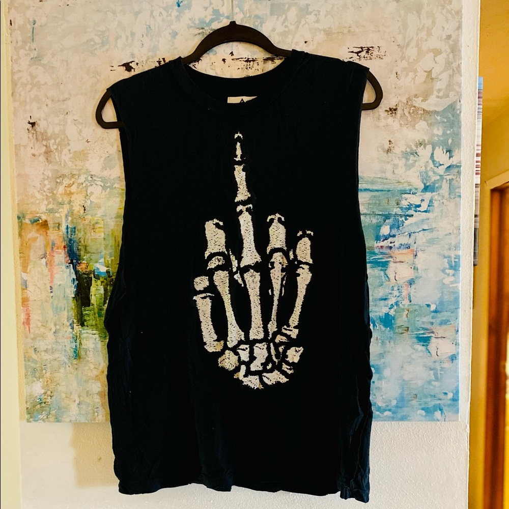 UNIF Middle Finger Muscle Tee
